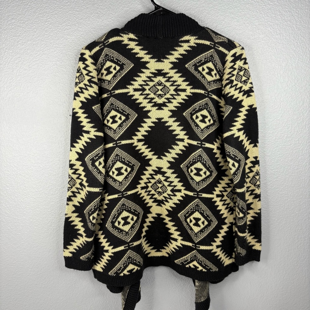 Harvé Benard Tribal Patterned Sweater - Picture 6 of 8